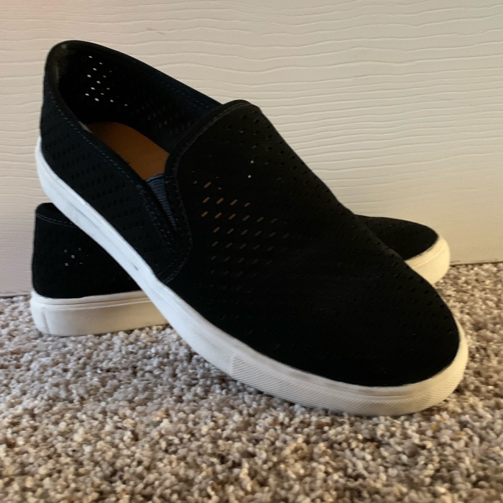 New York & Company slip on shoes